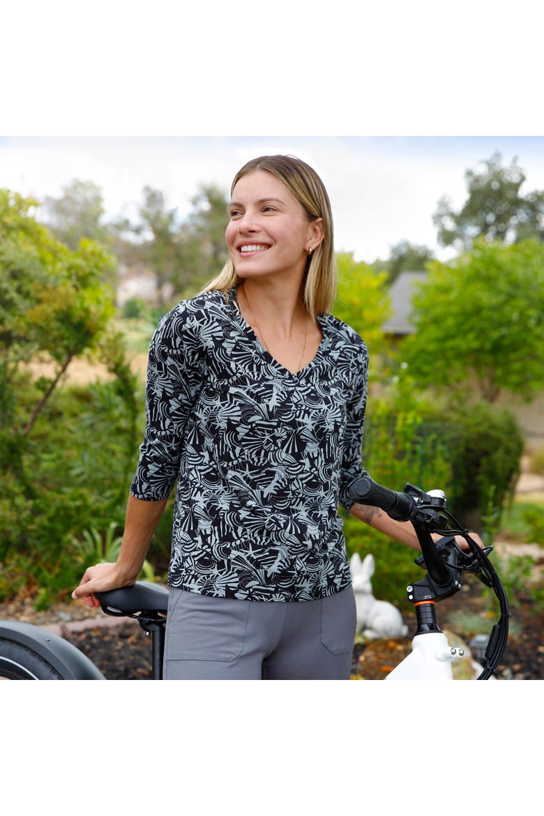 3/4 Sleeve V-Neck R&R Tee, Alternate, color, Shadow Shells
