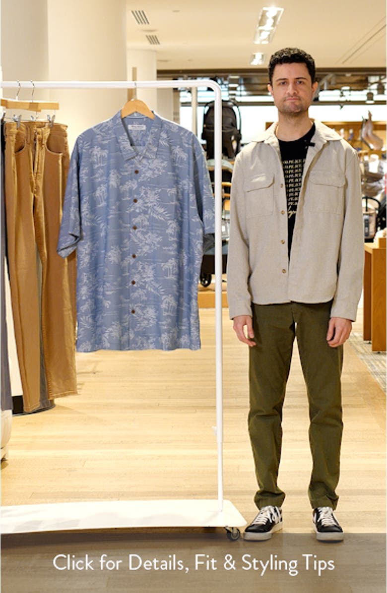 Coastal Ease Palm Visions Jacquard IslandZone<sup>®</sup> Short Sleeve Button-Up Shirt, sales video thumbnail