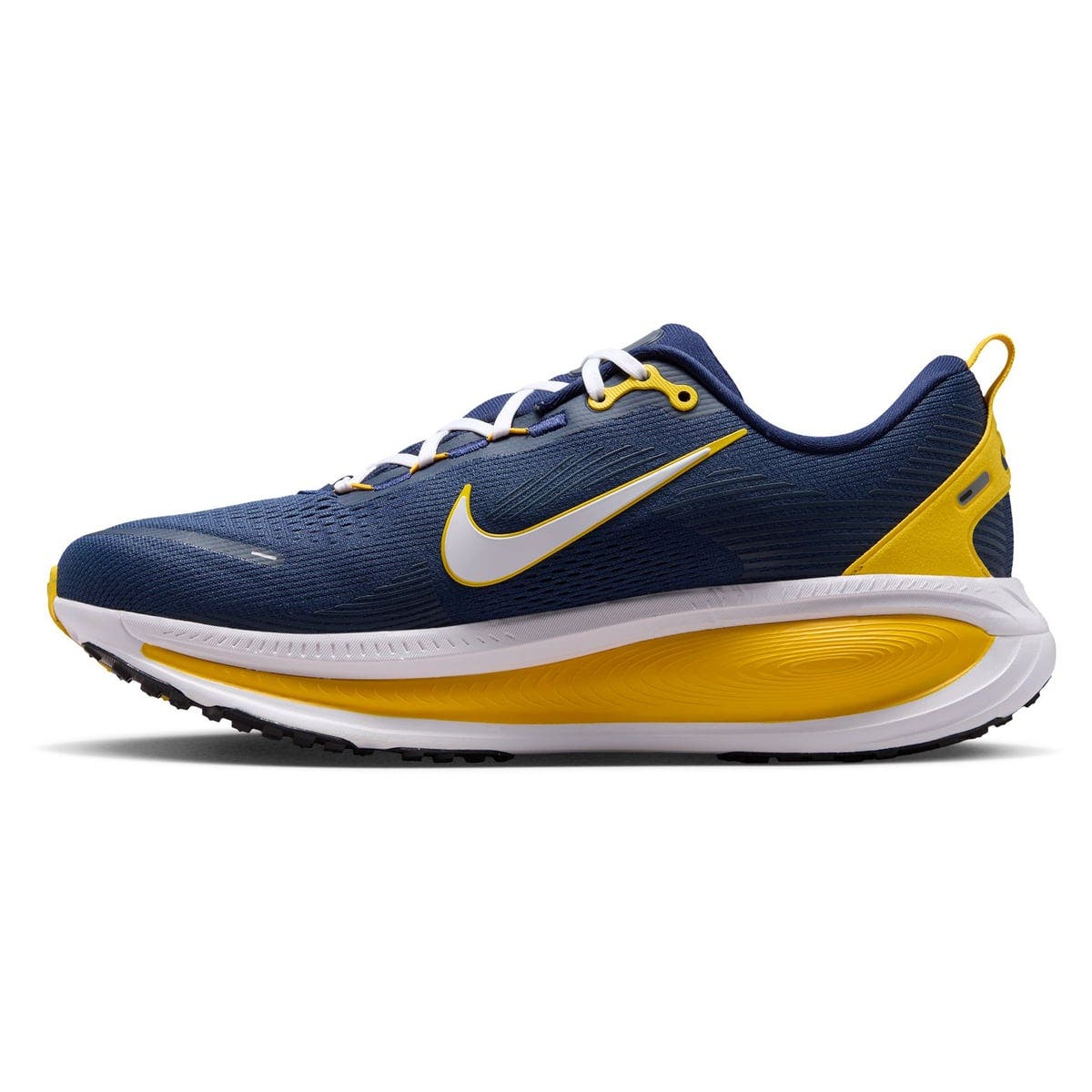 Men's Nike Michigan Wolverines Vomero 18 Running Shoes, Alternate, color, Navy