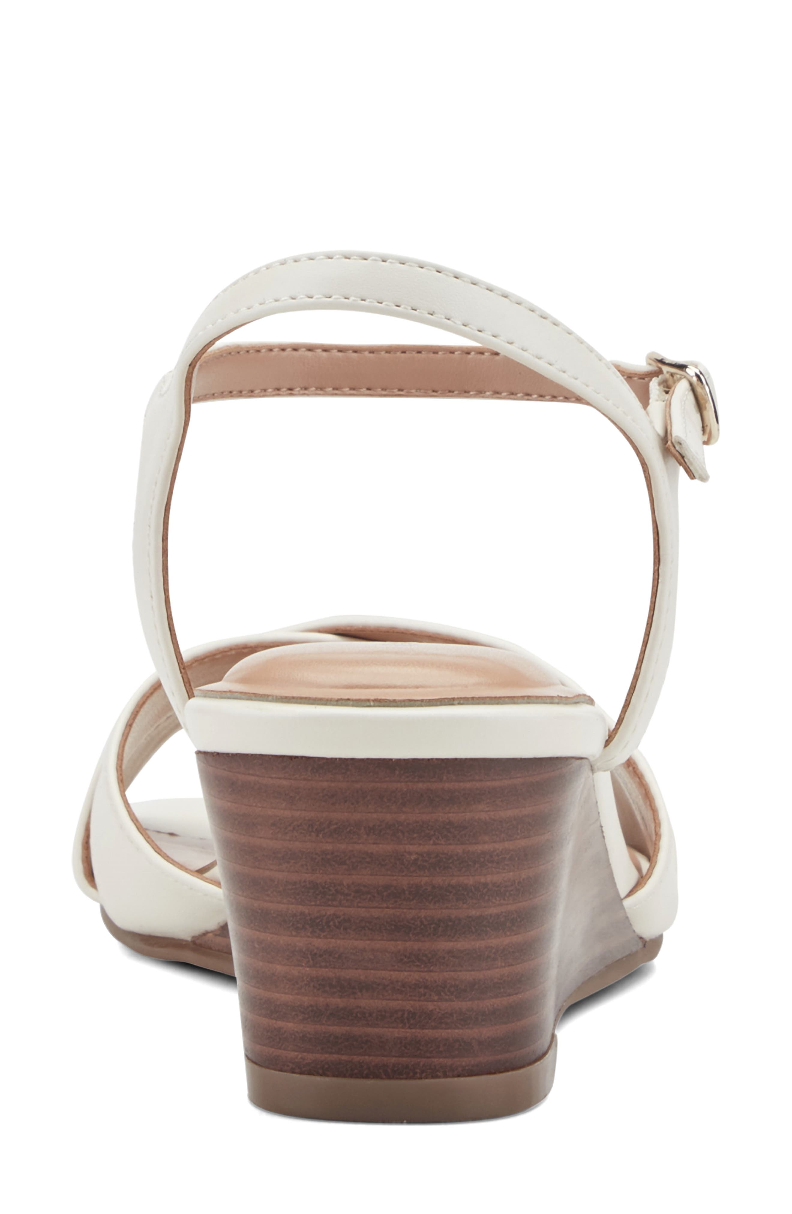 Easy Spirit Noya Wedge Sandal, Alternate, color, Ivory