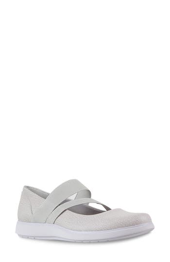 Munro Cass Mary Jane Flat In Brown