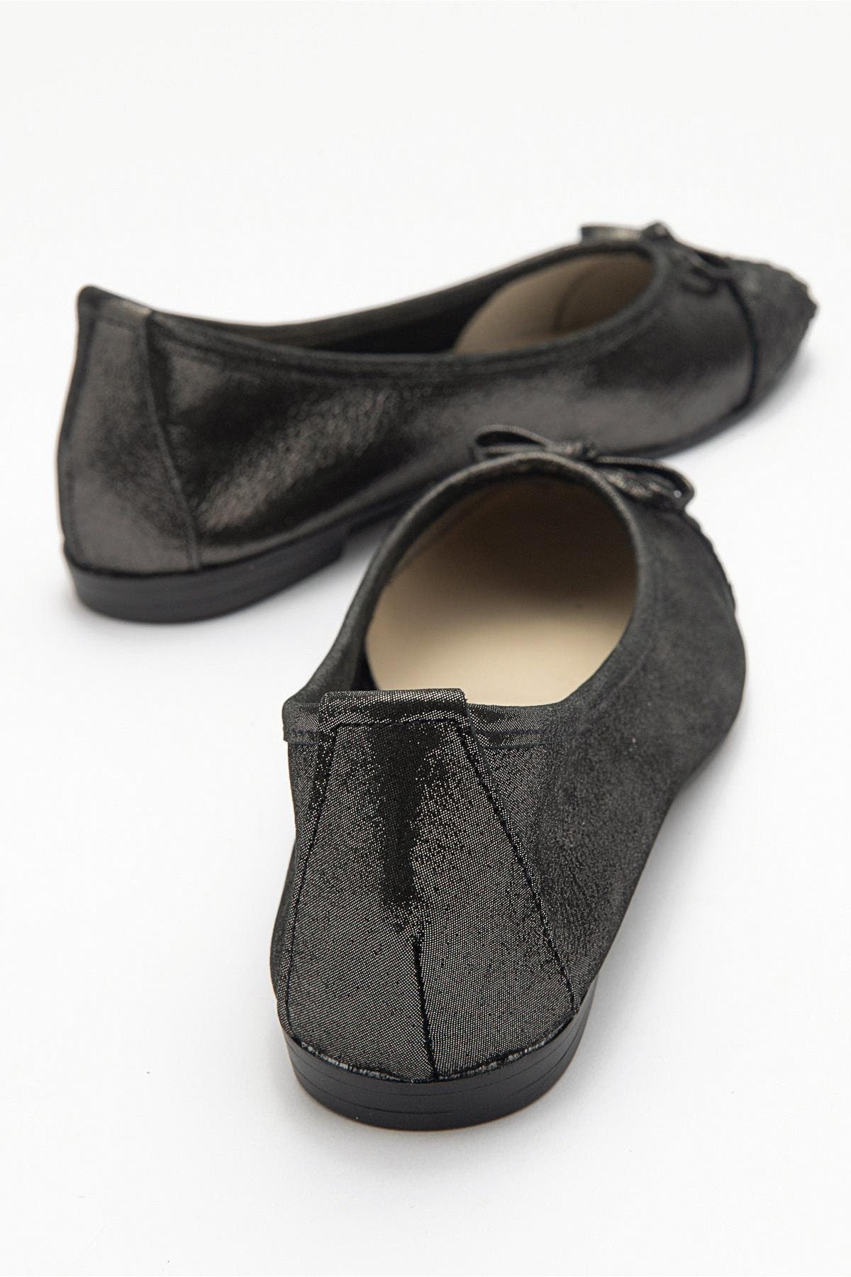 Copos Leather Bow Cap Toe Ballet Flat, Alternate, color, Black