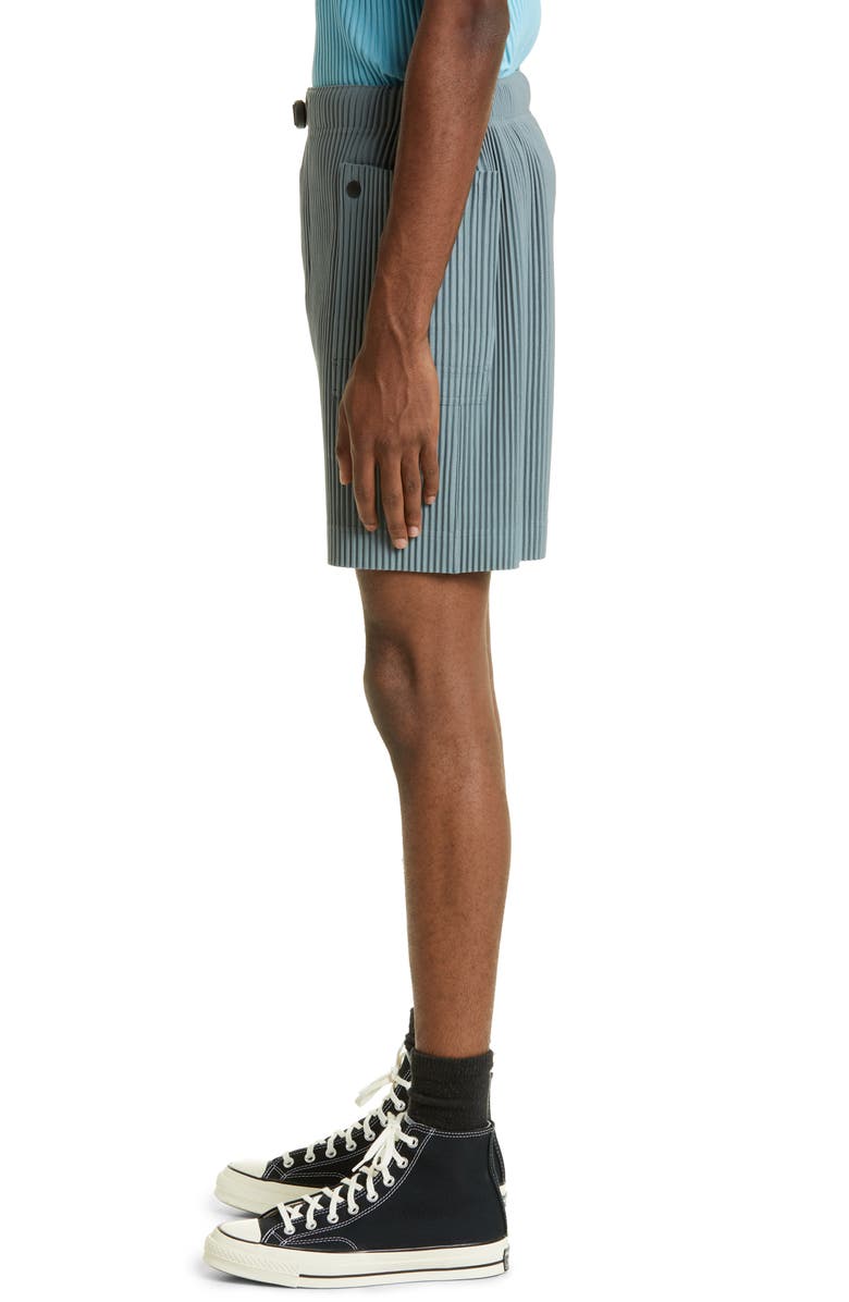 Homme Plissé Issey Miyake Flip Pleated Cargo Shorts, Alternate, color,