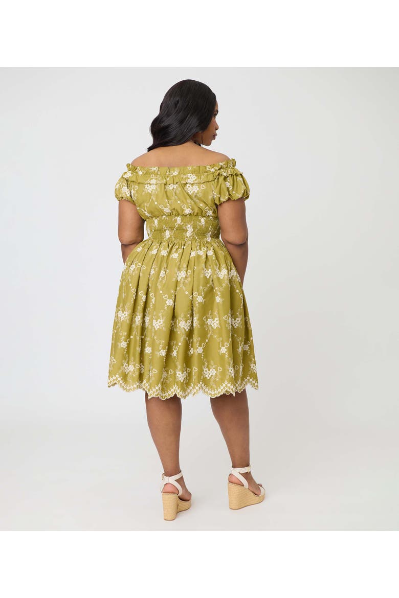 Plus Size 1950s Off The Shoulder Ruffle Swing Dress, Alternate, color, Green w/ Floral Print