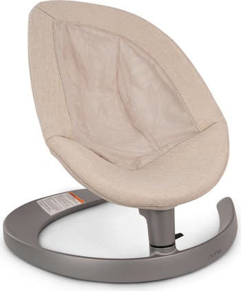 LEAF<sup>™</sup> grow Baby Seat with Toy Bar
