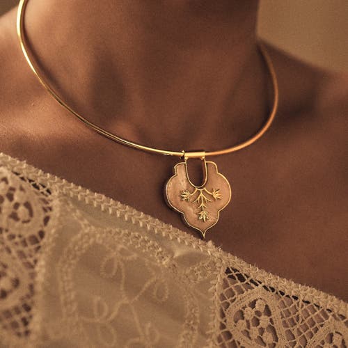 Dhwani Bansal Mosaic Choker In Gold