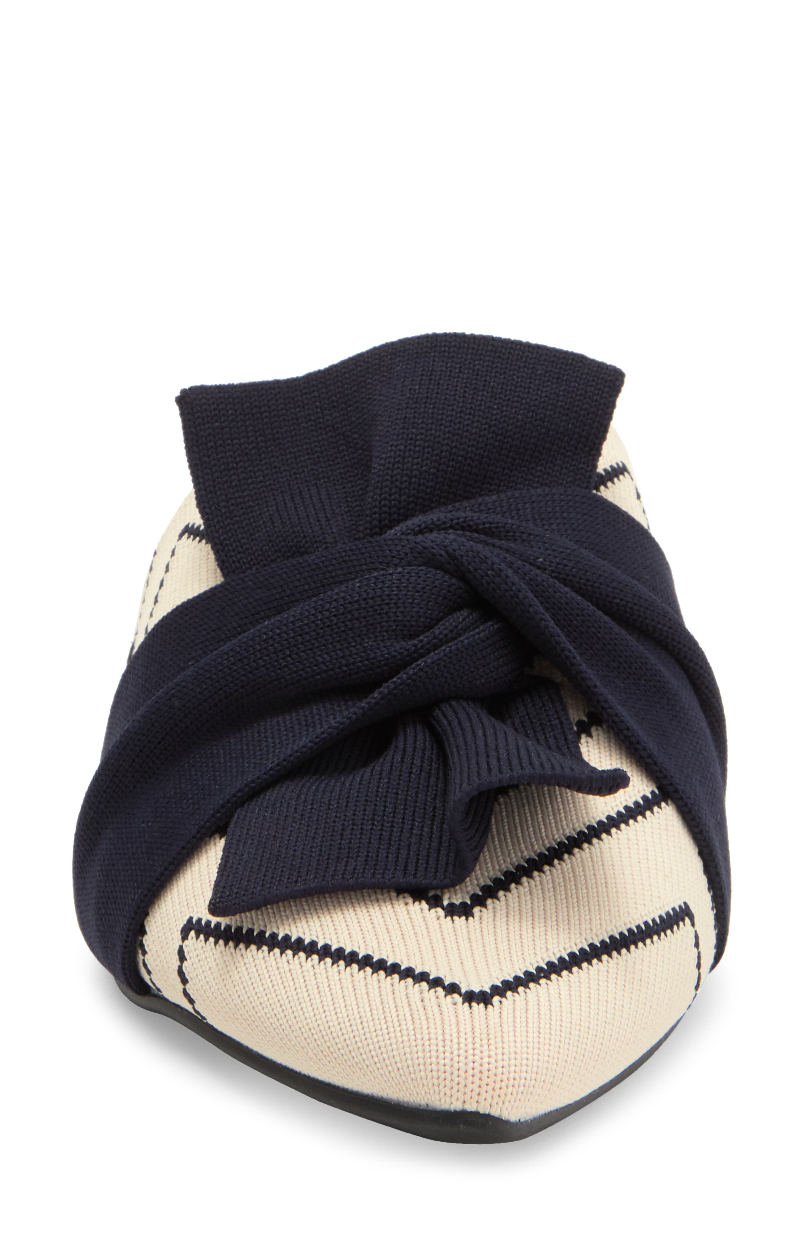 VIVAIA Yaffa Pro Pointed Toe Mule, Alternate, color, Cream/ Ivory V-Print