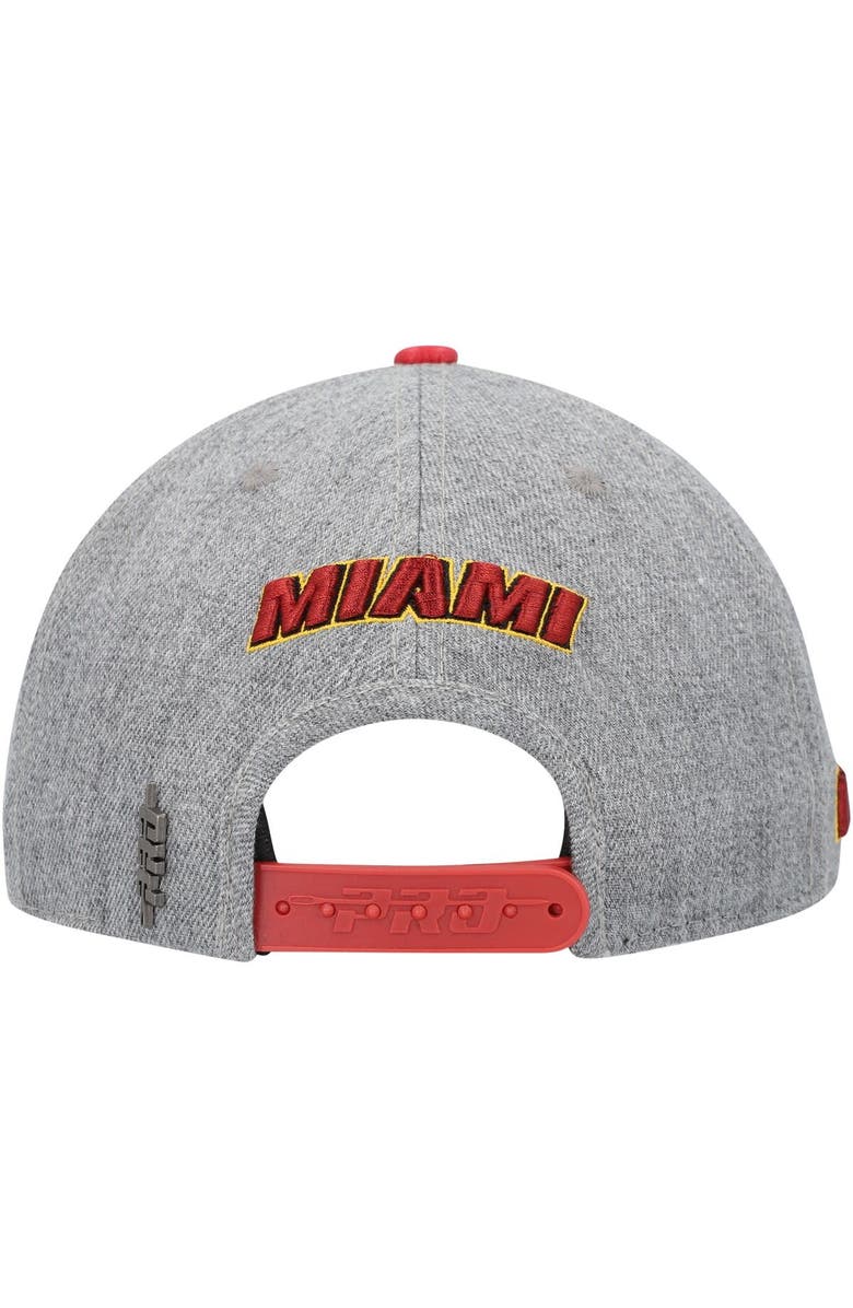 PRO STANDARD Men's Pro Standard Gray/Red Miami Heat Classic Logo Two-Tone Snapback Hat, Alternate, color, Gray