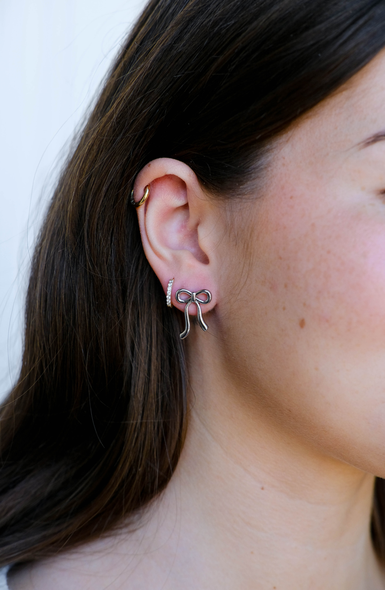 Nickel & Suede Vintage Bow Stud Earrings, Alternate, color, Silver