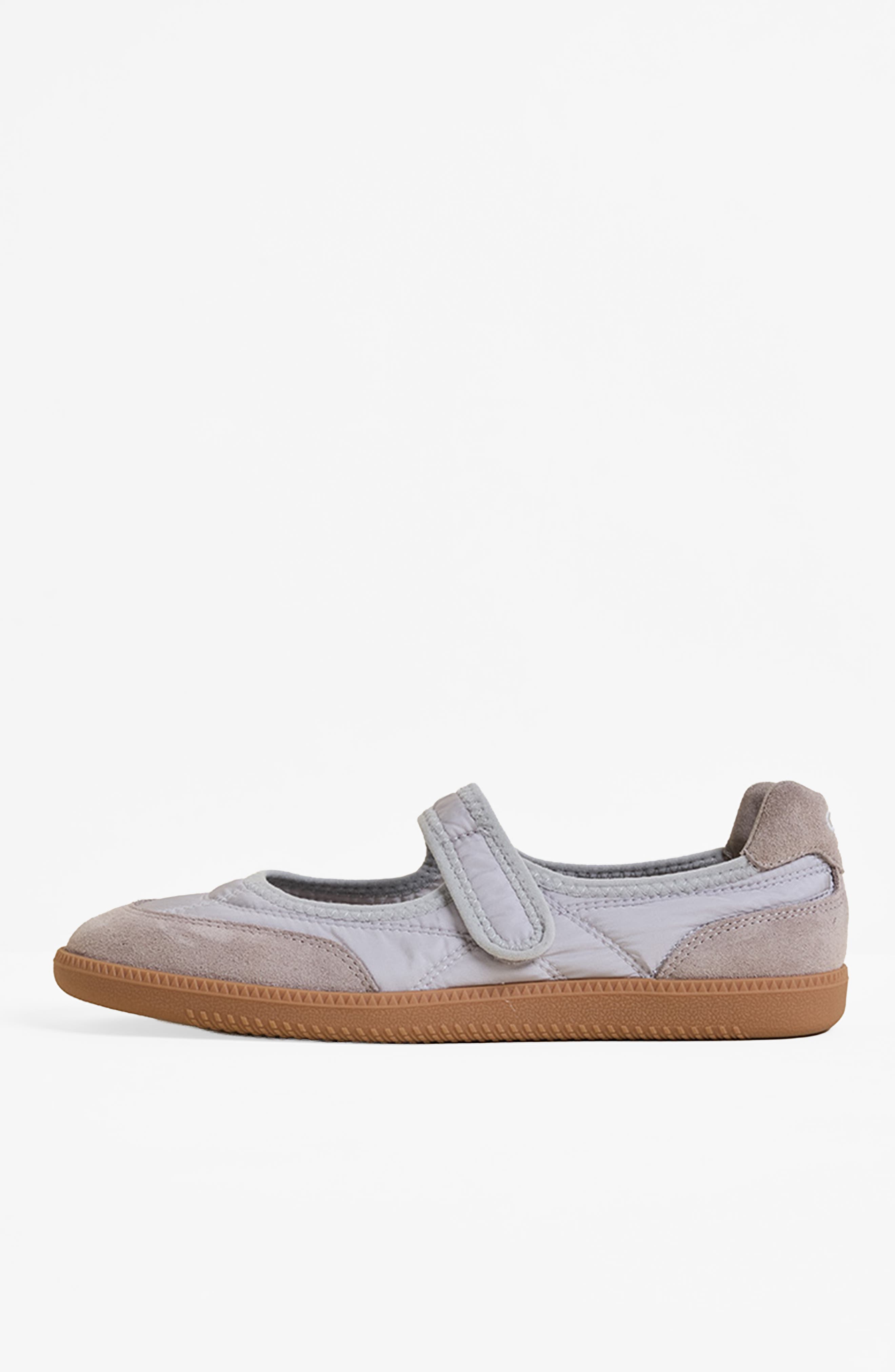 Charlotte Stone Garcia Ballet Sneaker, Alternate, color, Fog