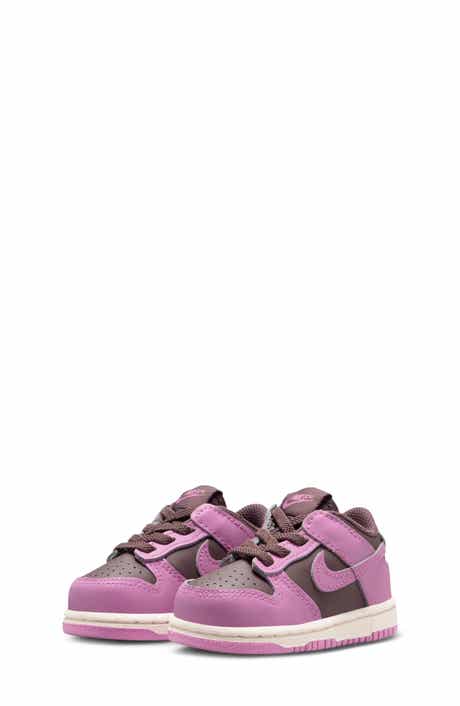 Kids' Dunk Low Basketball Sneaker