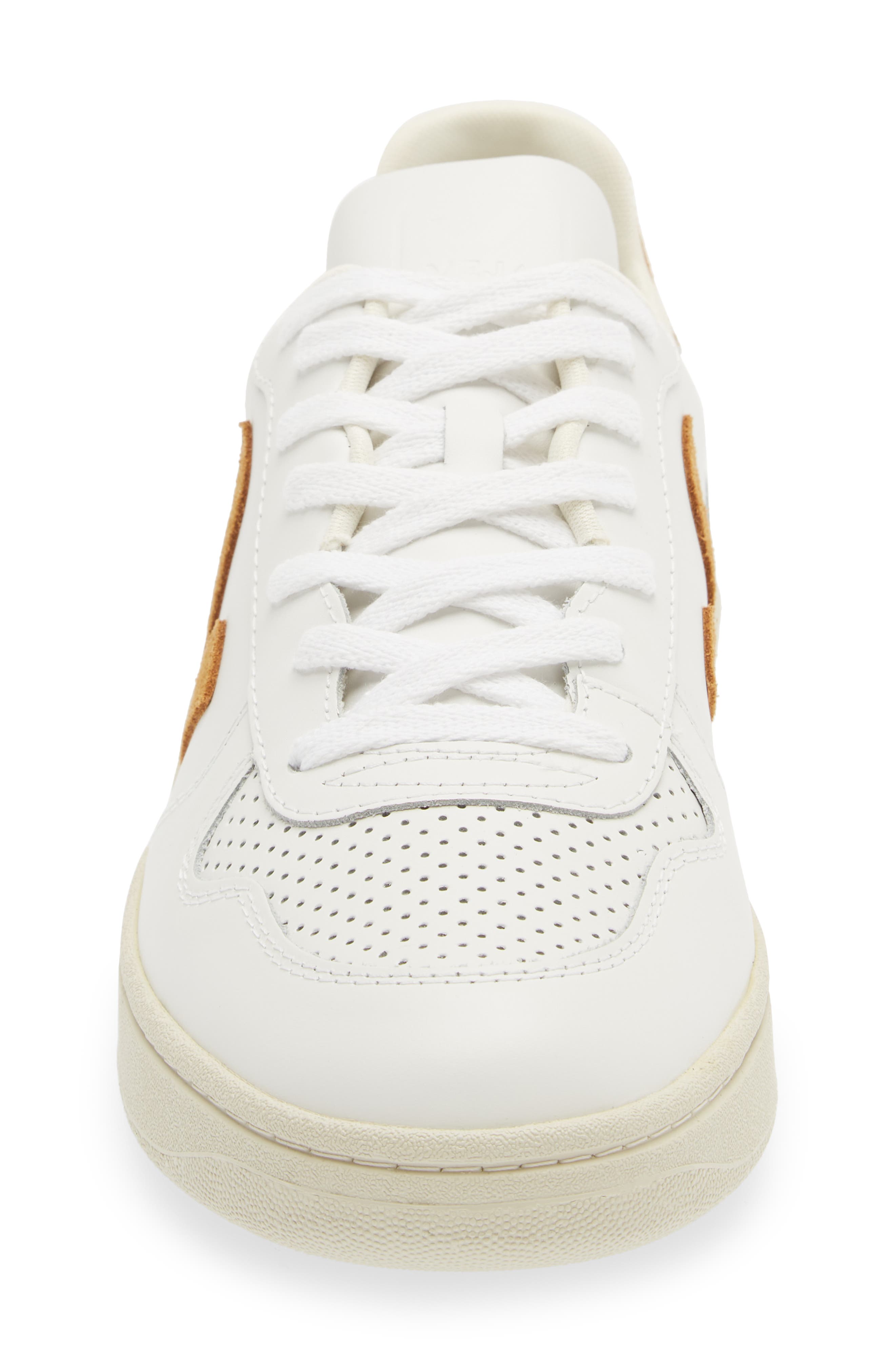 V-10 Sneaker, Alternate, color, EXTRA WHITE CAMEL