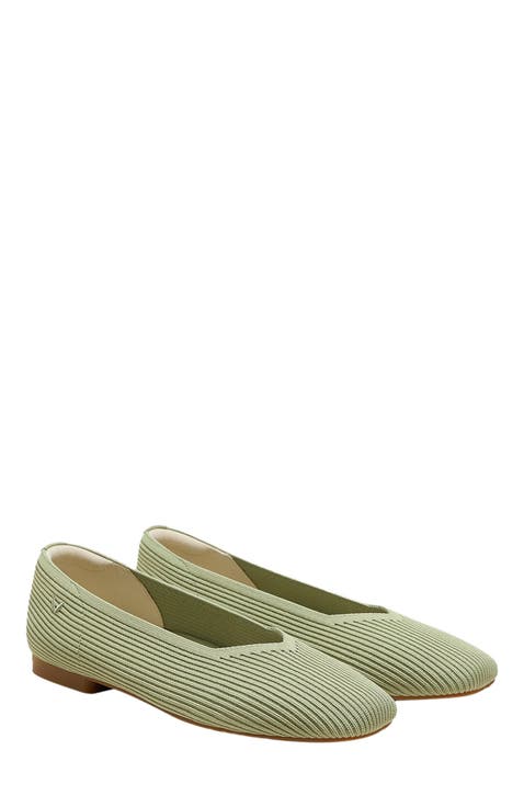Square-Toe V-Cut Flats (Margot 2.0)