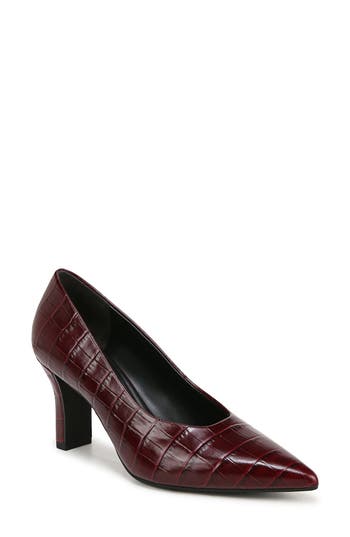 VINCE VINCE DIANEN CROC EMBOSSED POINTED TOE PUMP