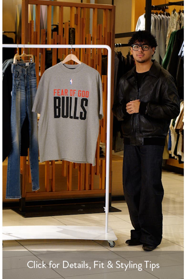 NBA Bulls '90s Fit Cotton Graphic T-Shirt (Men) | Nordstrom