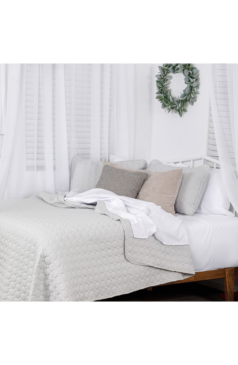 SOUTHSHORE FINE LINENS Ultra-Soft Oversized Quilt Set, Alternate, color, Steel Gray