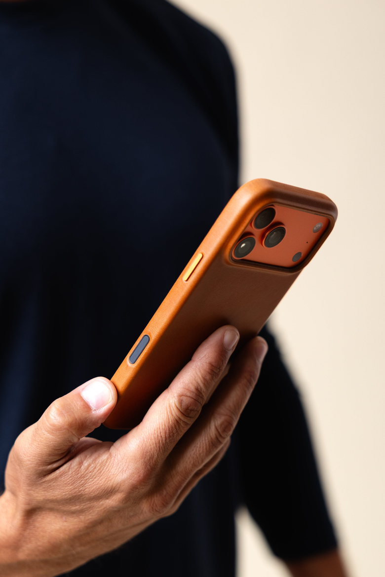 The Minimalist iPhone 17 Pro Leather MagSafe Case, Alternate, color, Saddle Tan