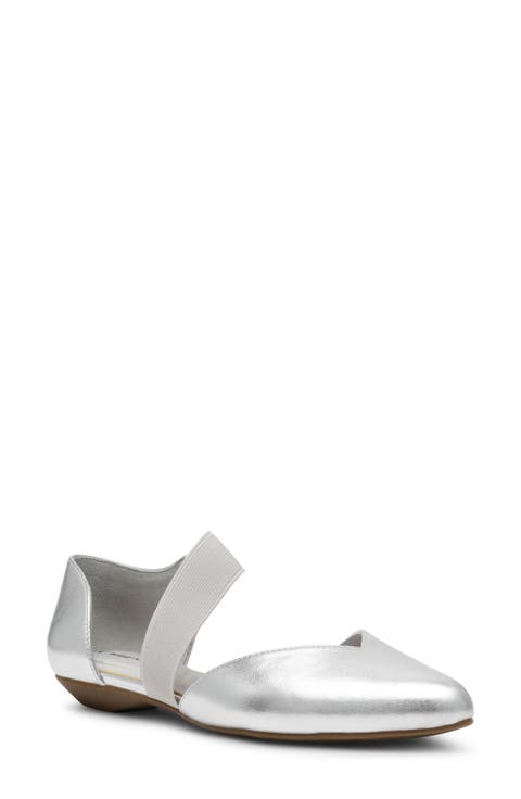 Ostara Almond Toe Flat (Women)