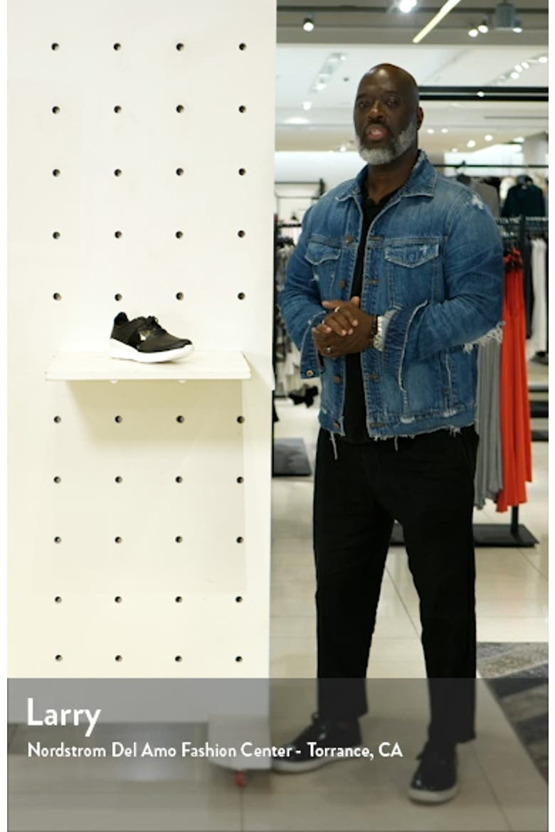 Buzz Sneaker video