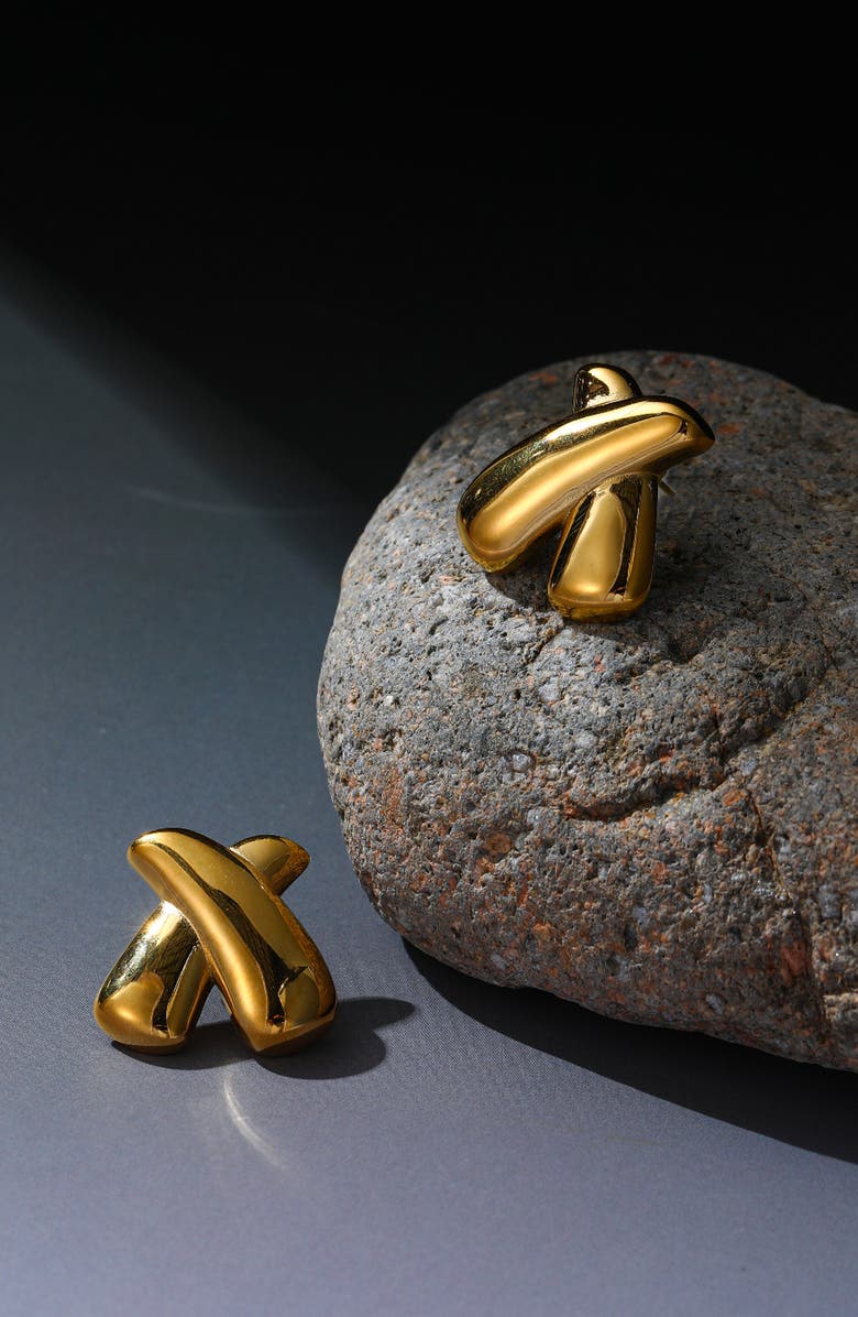 Kellery Bond Sculpture Gold Earrings, Alternate, color, Gold