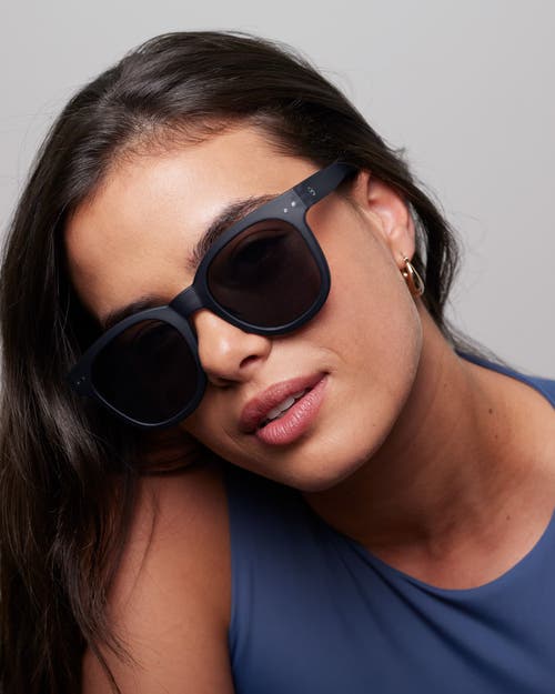 Izipizi Womens Indigo #n Oversized Square-framed Sunglasses In Gray