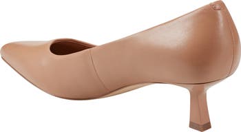 Kendri Pointed Toe Kitten Heel Pump