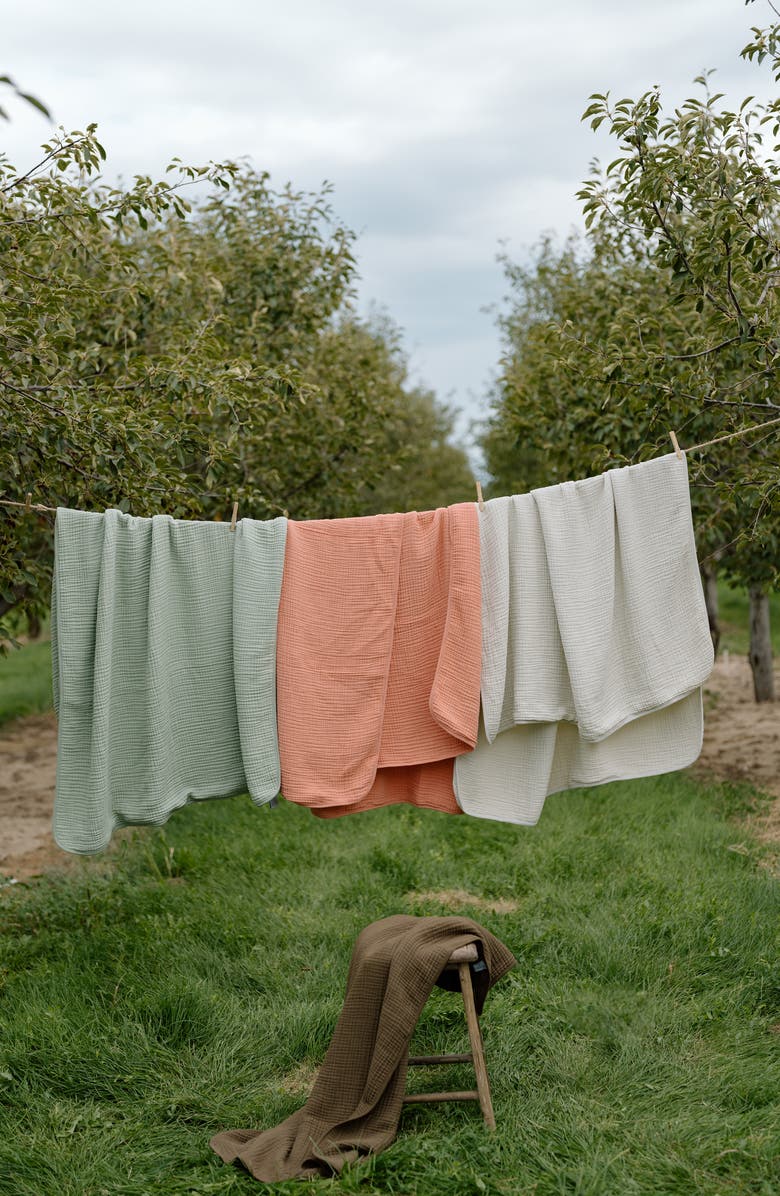 Oilo Organic Cotton Muslin Throw Blanket, Alternate, color, Rose