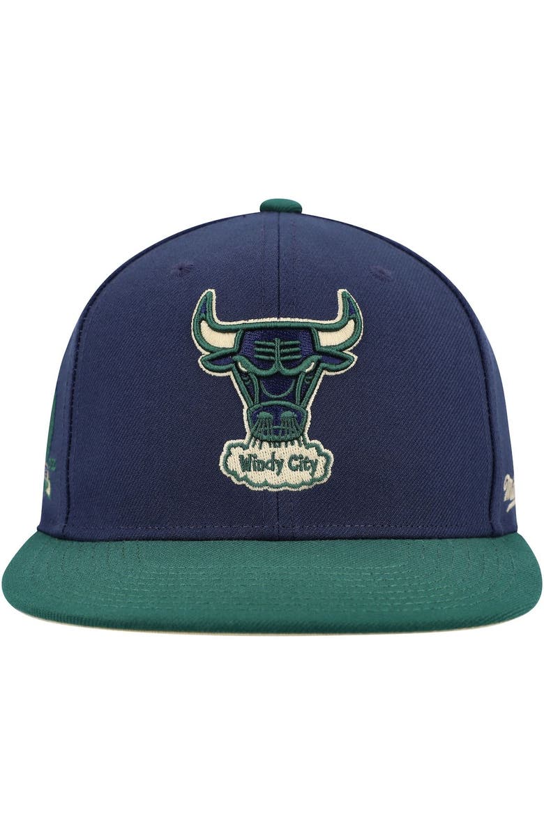 Mitchell & Ness Men's Mitchell & Ness Navy/Green Chicago Bulls 40th Anniversary Hardwood Classics Grassland Fitted Hat, Alternate, color, 