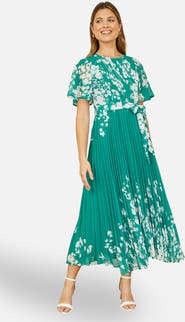 Yumi Short Sleeve Pleated Midi Dress