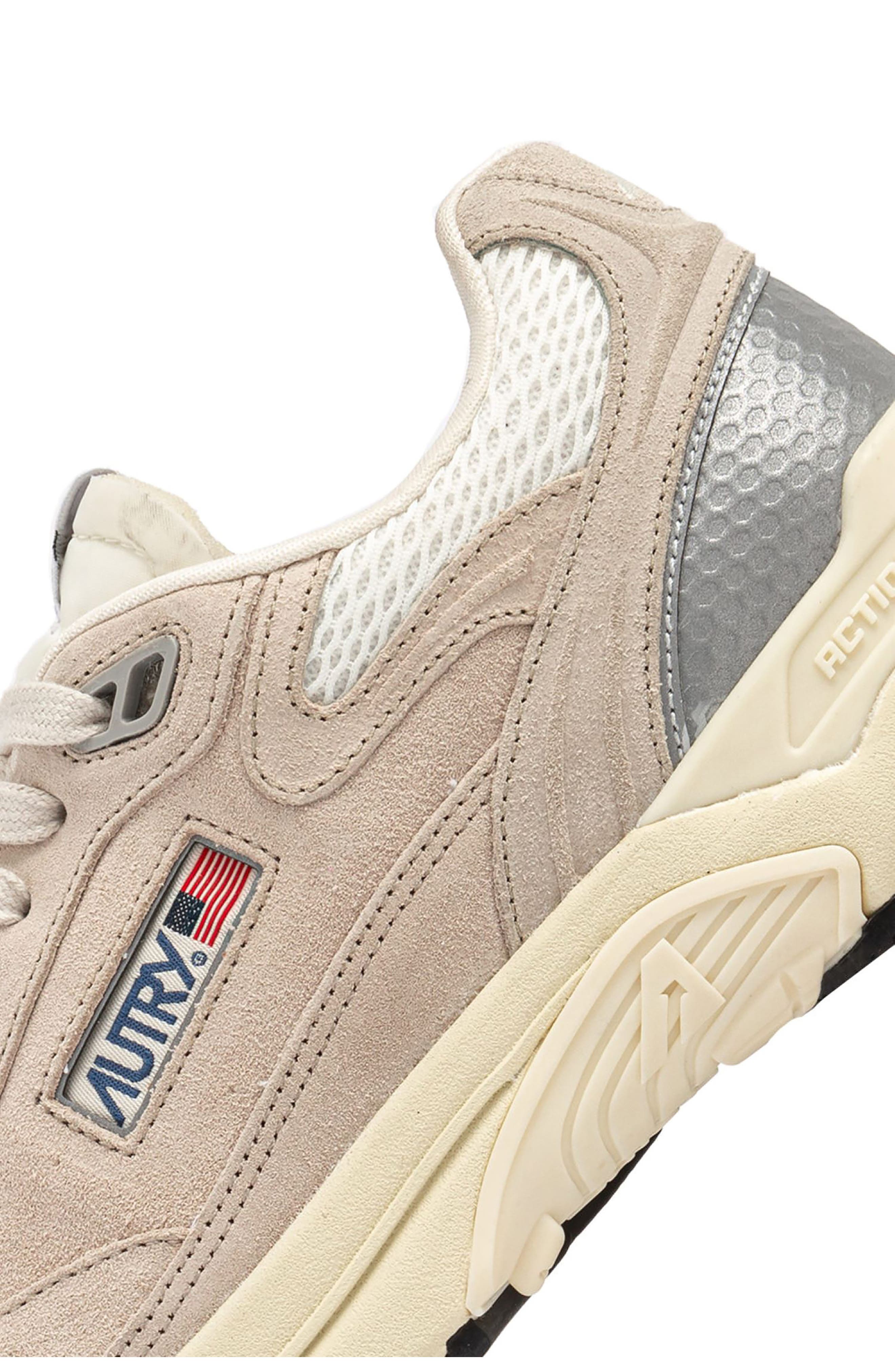 AUTRY Hyperway Low Sneaker, Alternate, color, Sand