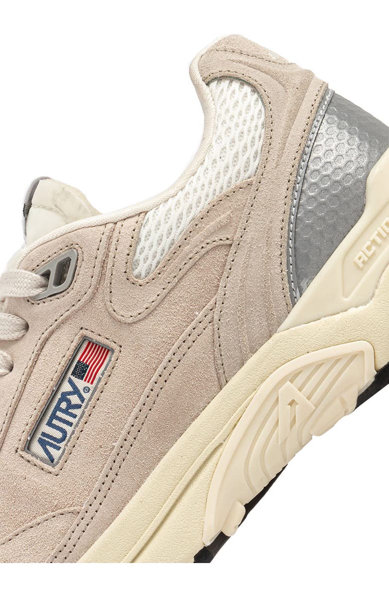 AUTRY Hyperway Low Sneaker, Alternate, color, Sand