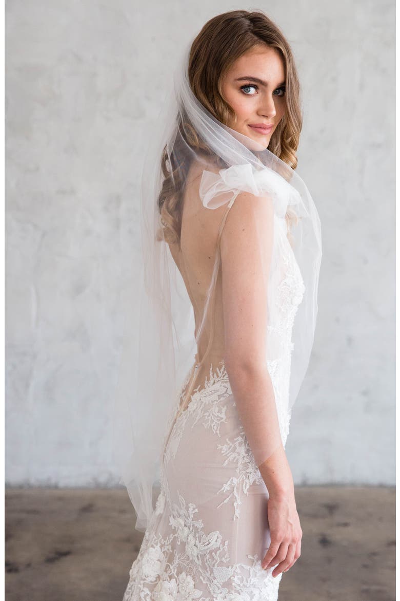 Jean Tulle Fingertip Veil, Main, color, IVORY