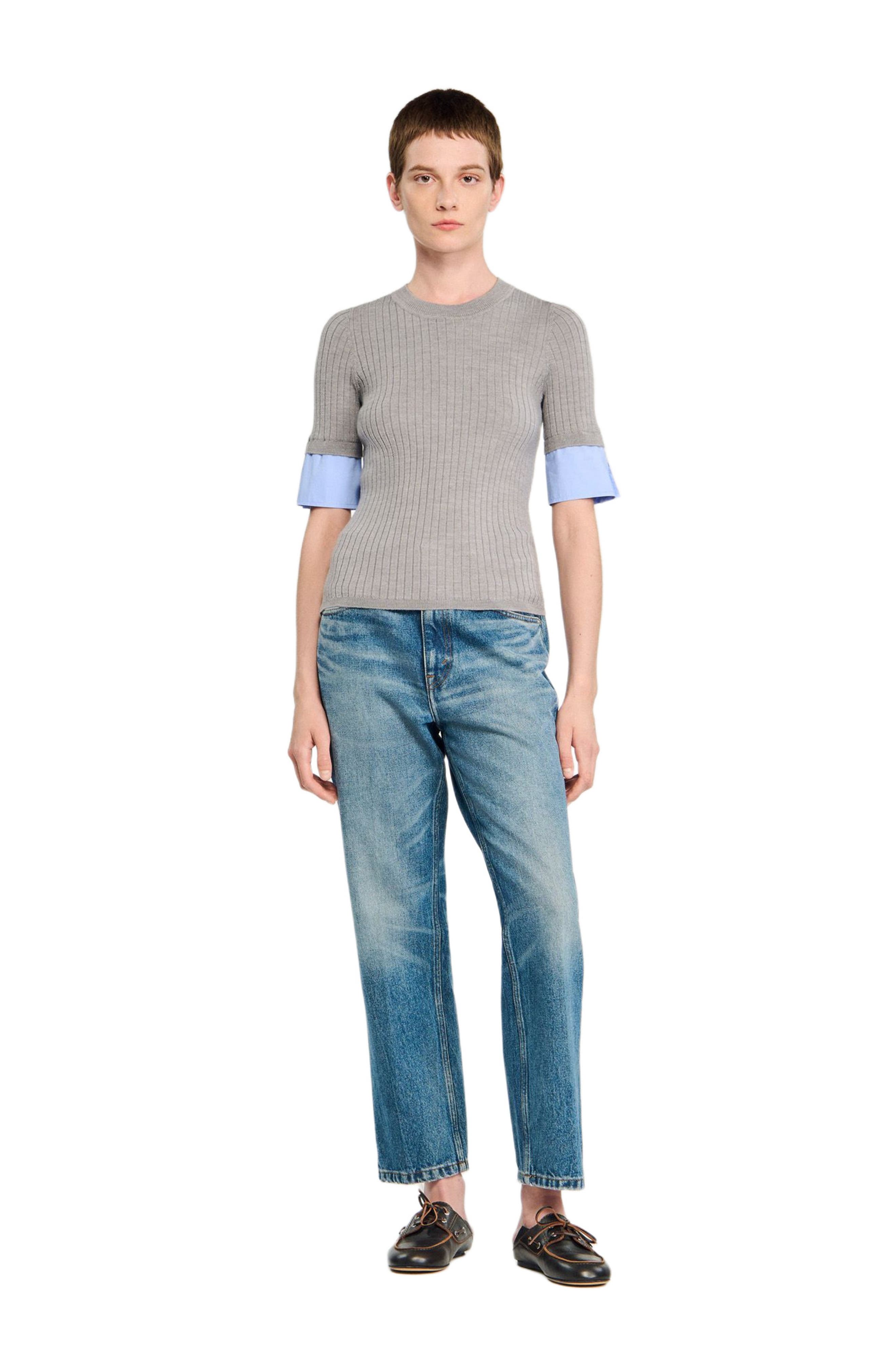 Sweater with contrast short sleeves