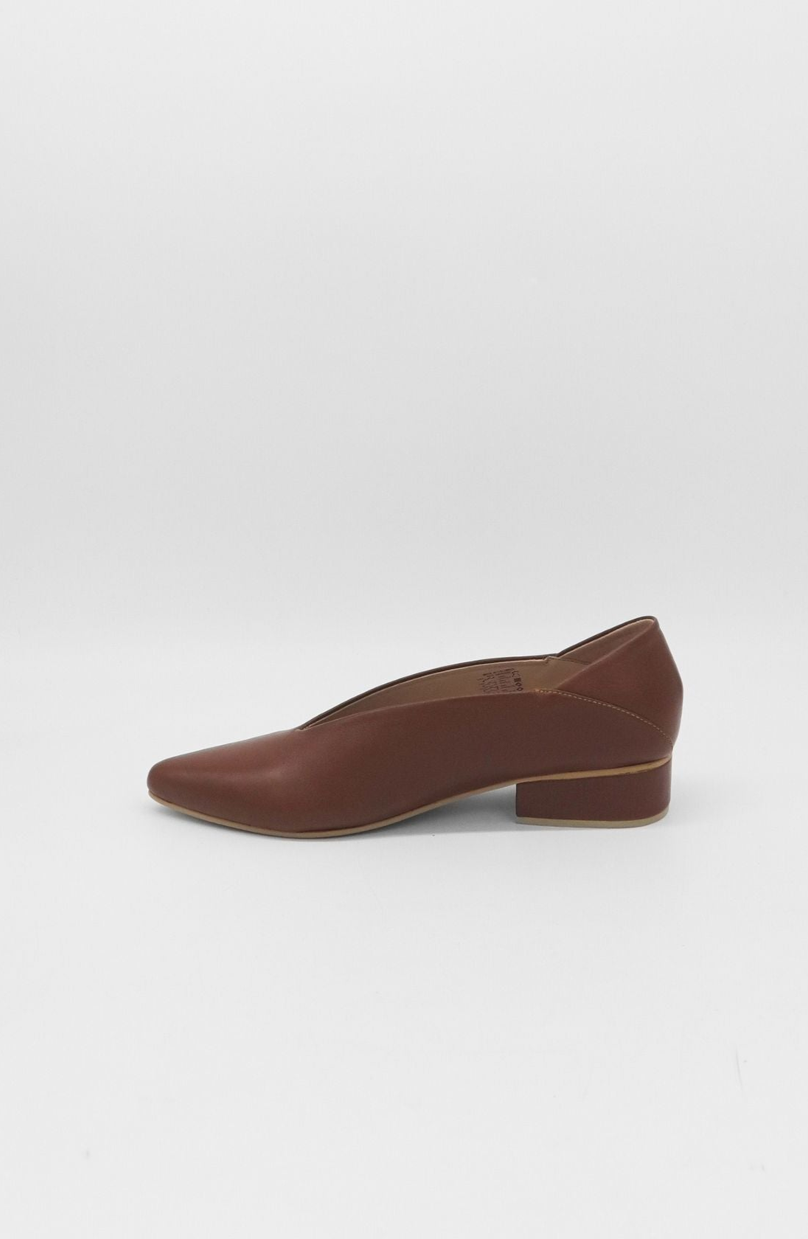 Lascito Slip On Loafers, Alternate, color, Brown
