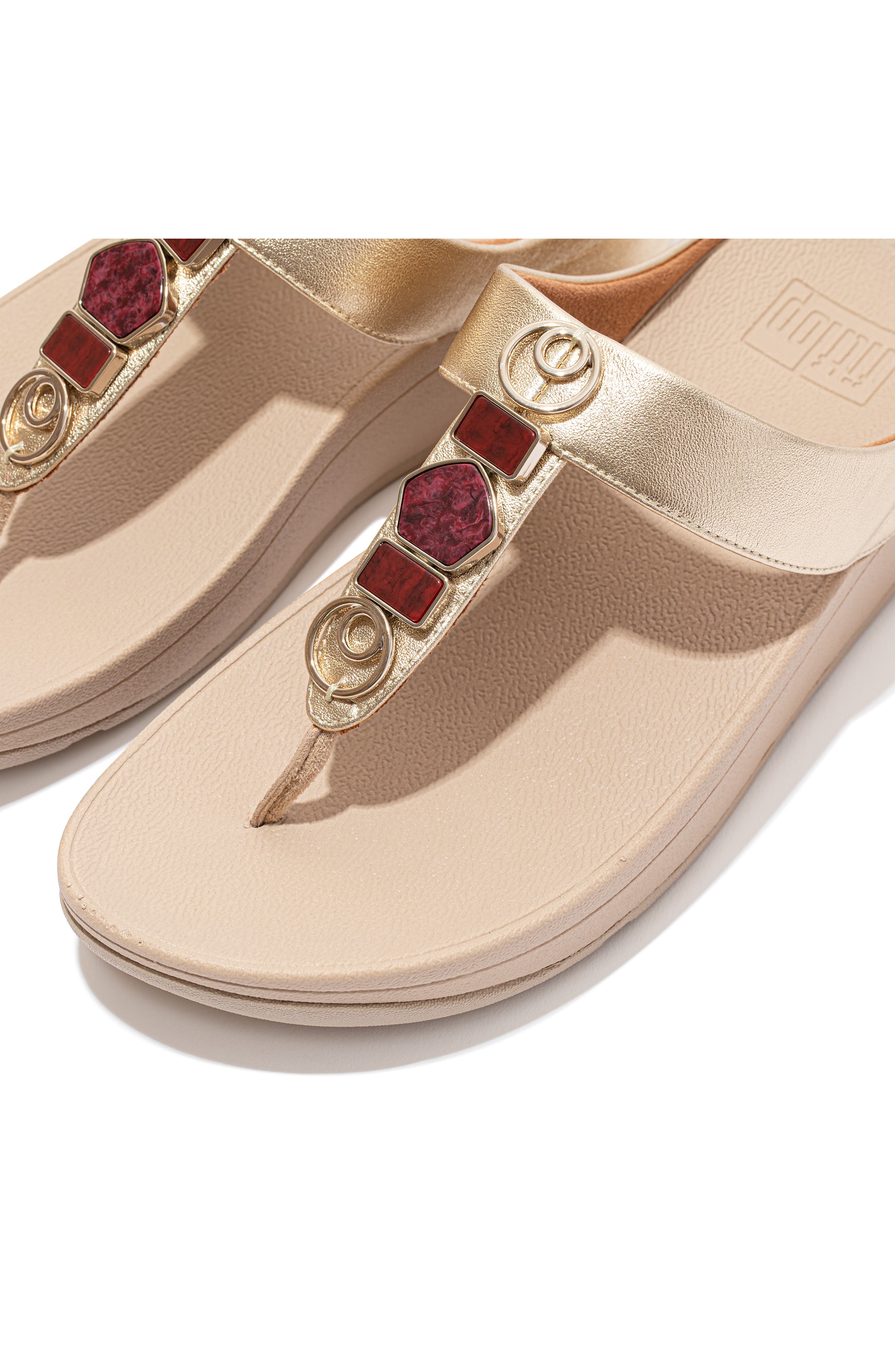 Fino Stone Toe Post Wedge Sandal, Alternate, color, PLATINO