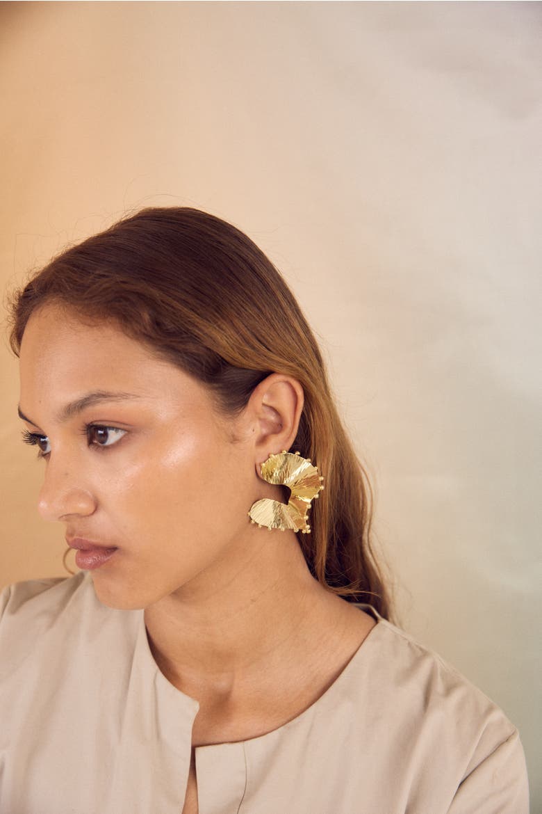 Ziwa Kubwa Earrings, Alternate, color, Gold