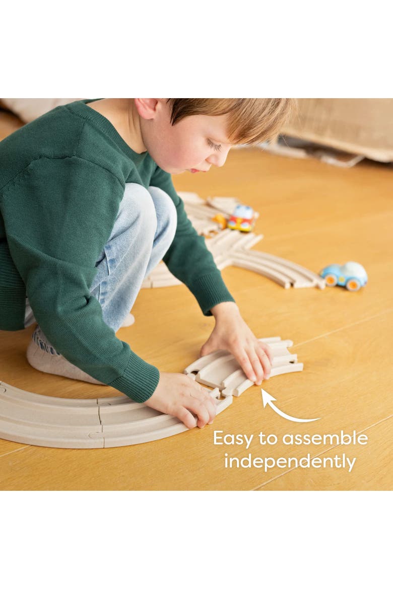 Cars Expansion Race Track Set, Includes Extra Track & Ramps for More Racing Fun for Toddlers & Preschoolers, Alternate, color, Multi