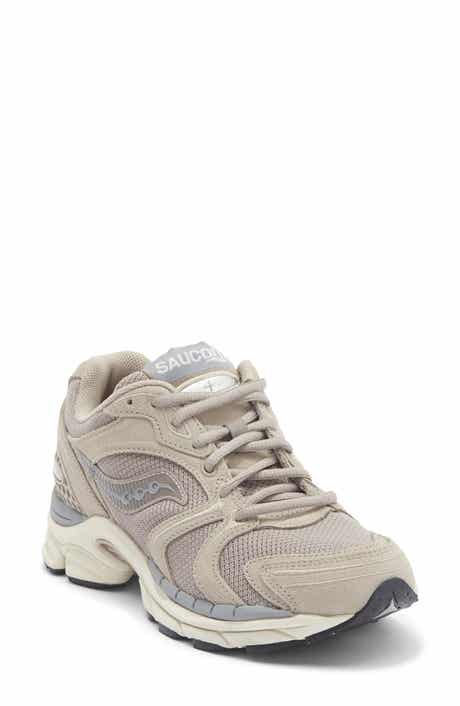 Gender Inclusive ProGrid Triumph 4 Sneaker