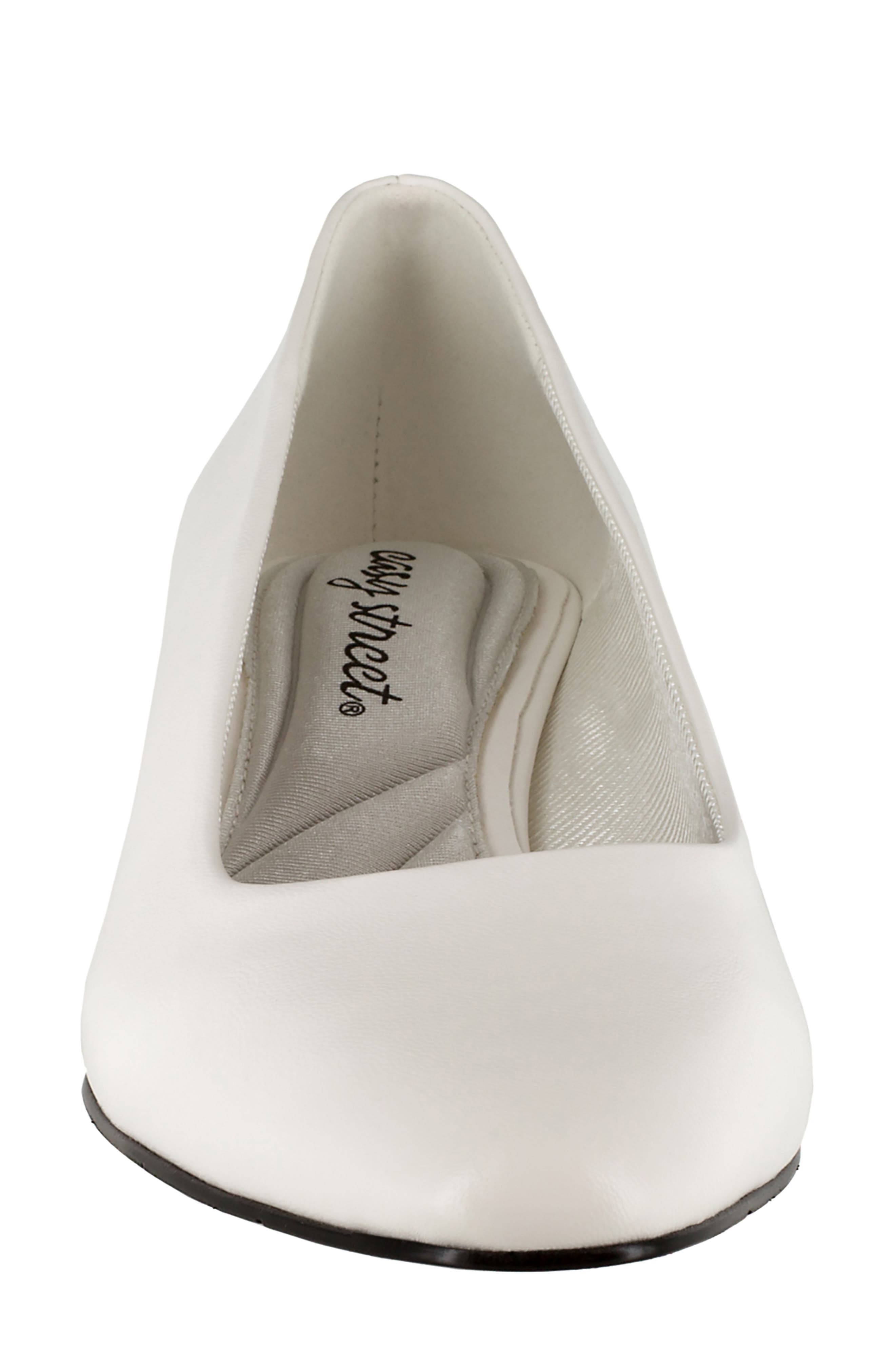Prim Block Heel Pump - image 4