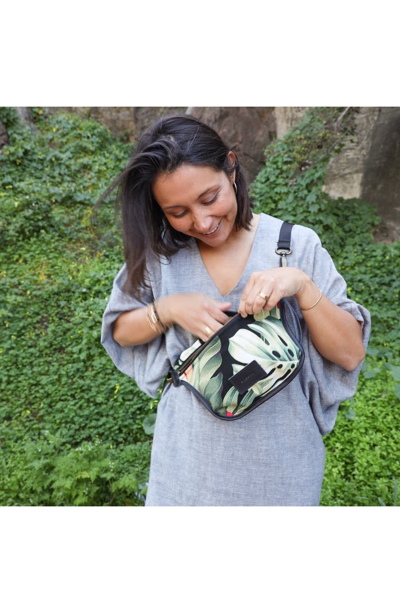 Casupo The Perfect Fanny Pack, Alternate, color, Black Floral