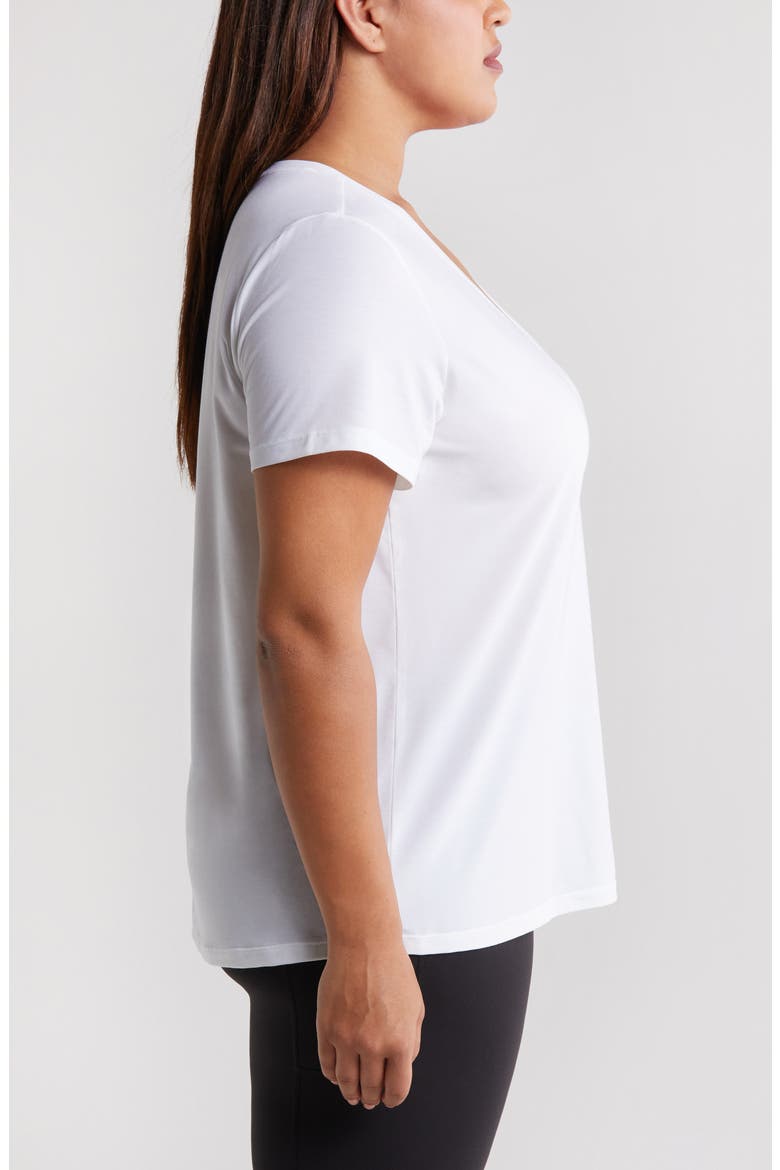 Breathe Active V-Neck Tee, Alternate, color, WHITE
