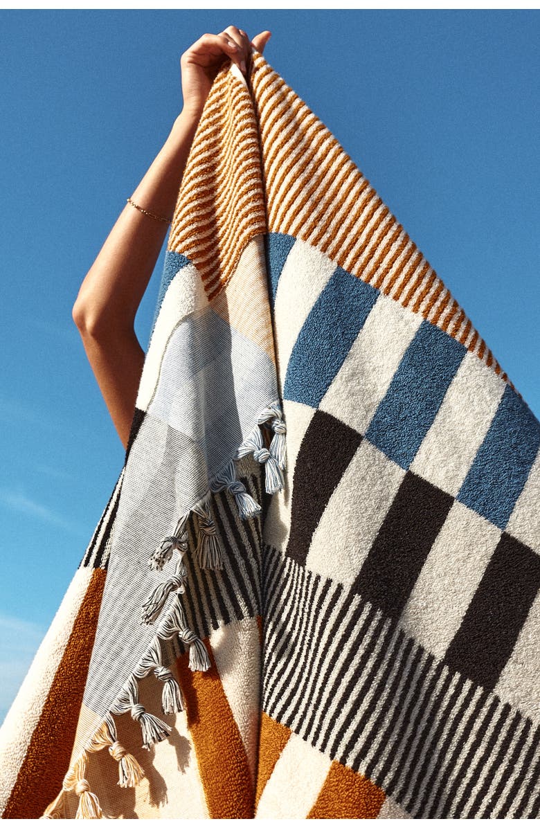 Cesta Collective Beach Towel, Alternate, color, 