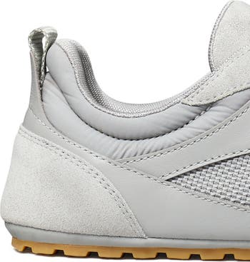 Field Sneaker