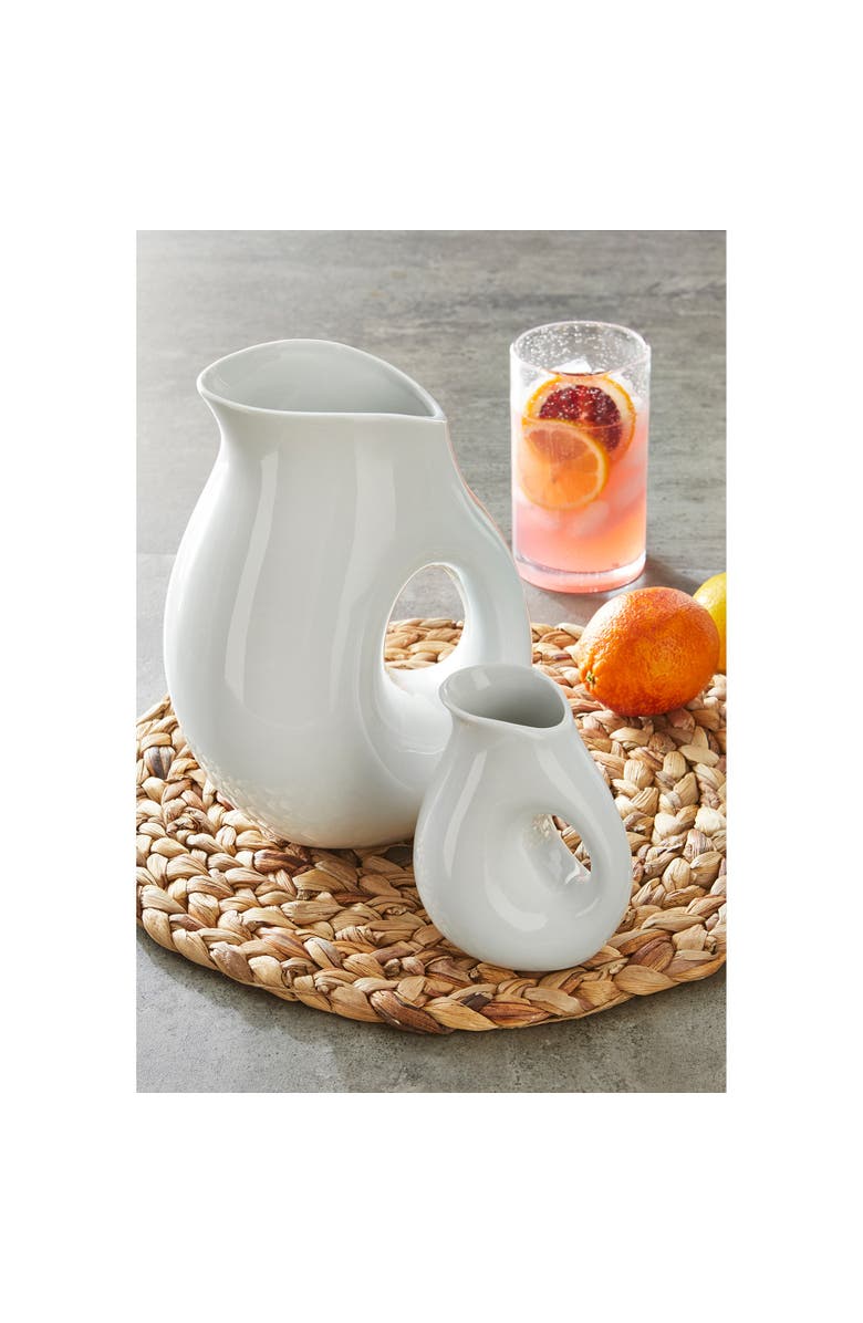 tag Braided Water Hyacinth Round Placemat Natural Wipe Clean, Alternate, color, Beige