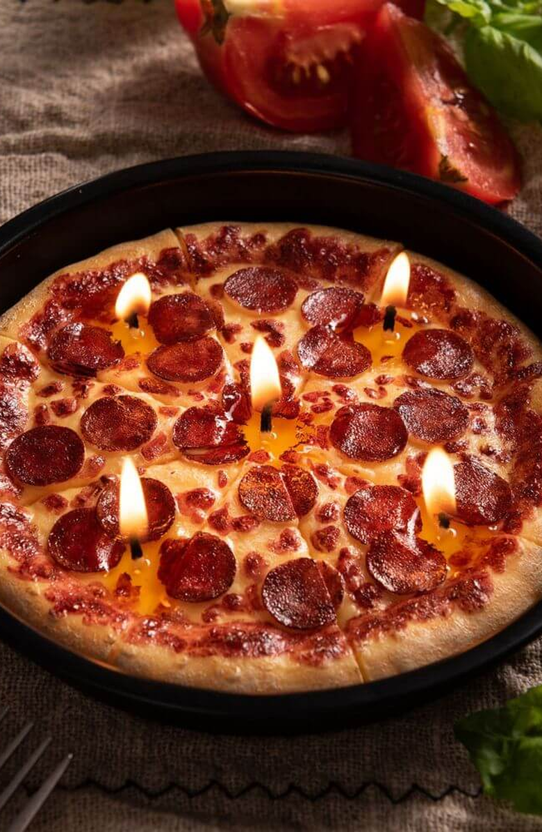 Southlake gifts Pepperoni Pizza Candle, Alternate, color, Pepperoni Pizza