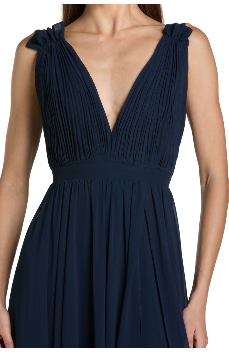 Mac Duggal Sleeveless Pleated Chiffon V-Neck Gown, Alternate, color, Navy