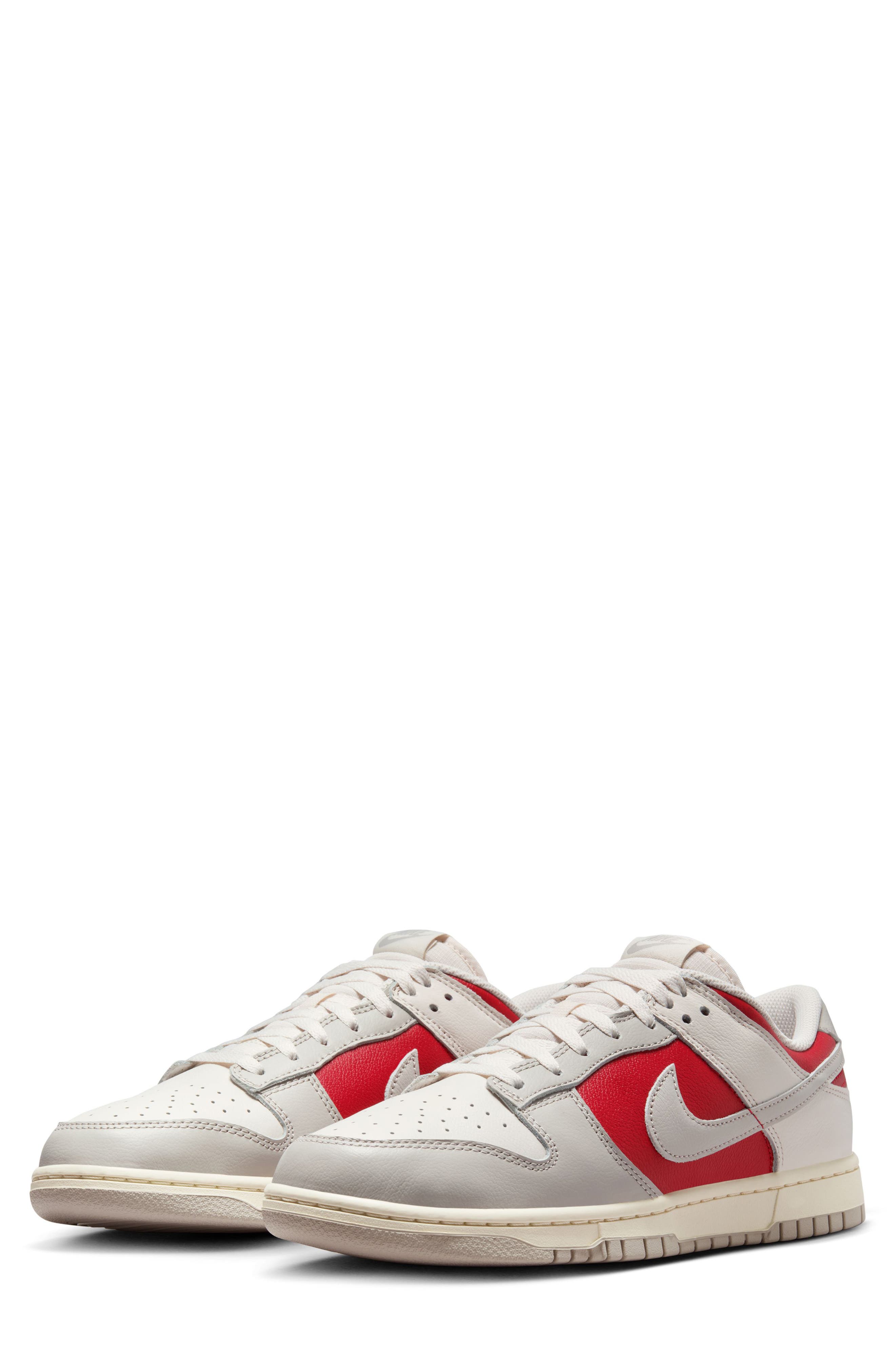 Nike Dunk Low Retro Basketball Sneaker, Main, color, 