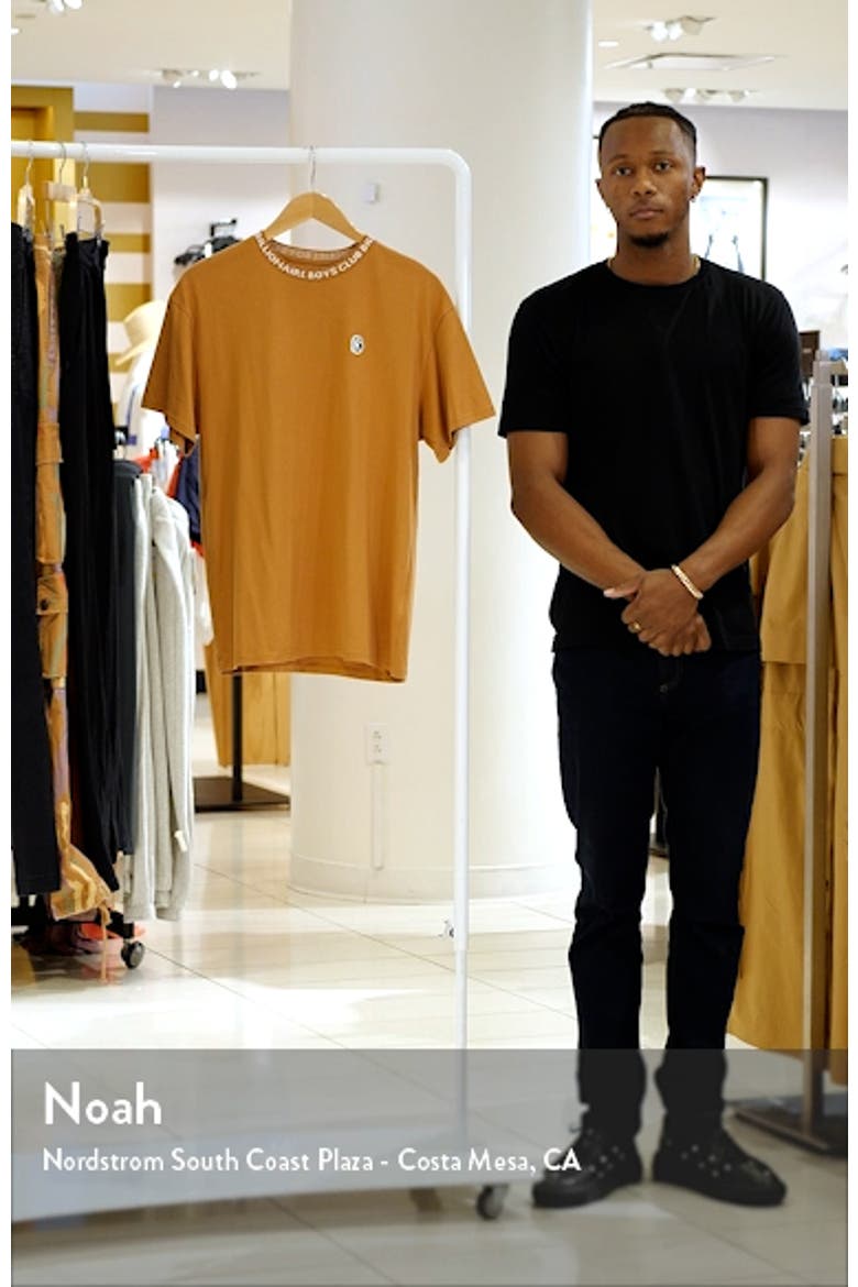 Logo T-Shirt video