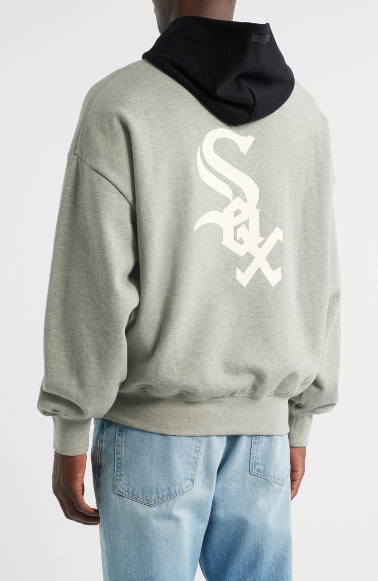 Fear of God Essentials MLB White Socks Sport Fit Cotton Graphic Hoodie, Alternate, color, Warm Heather/ Black