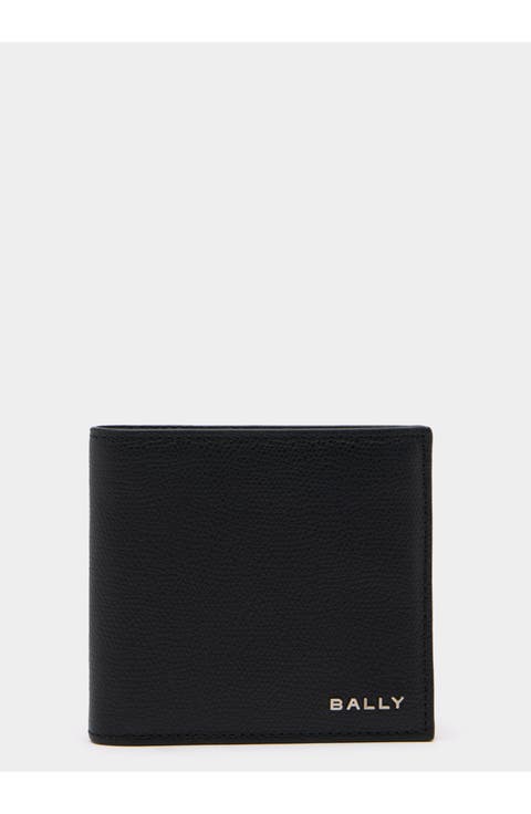 Essential Wallet in Grained Leather